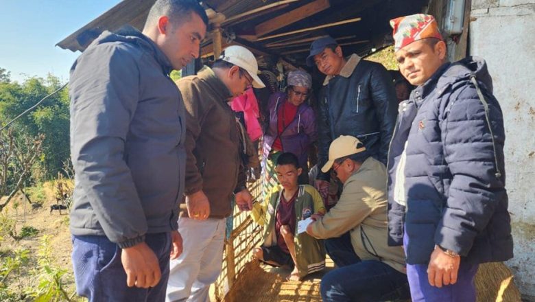 ऐसेलुखर्कका अपाङ्गता भएका व्यक्तिलाई घरैमा नागरिकता