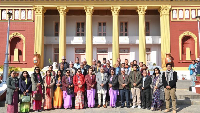 विकासलाई केन्द्रमा राखेर काम गर्न जनप्रतिनिधिलाई राष्ट्रपतिको आग्रह