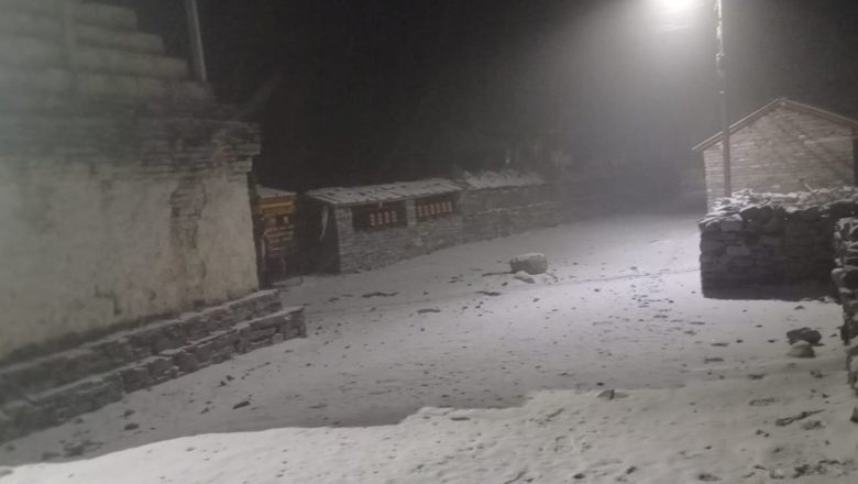 गोरखाको सामागाउँलगायत क्षेत्रमा हिमपात