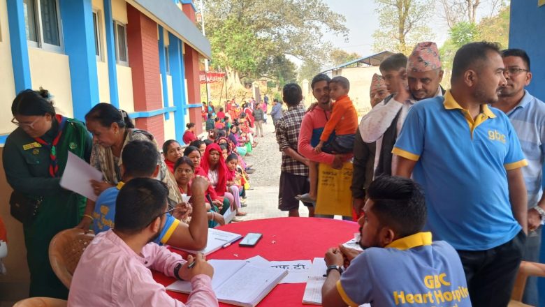 निःशुल्क स्वास्थ्य शिविरः मुटु तथा मिर्गौलाका सात सय बिरामी लाभान्वित
