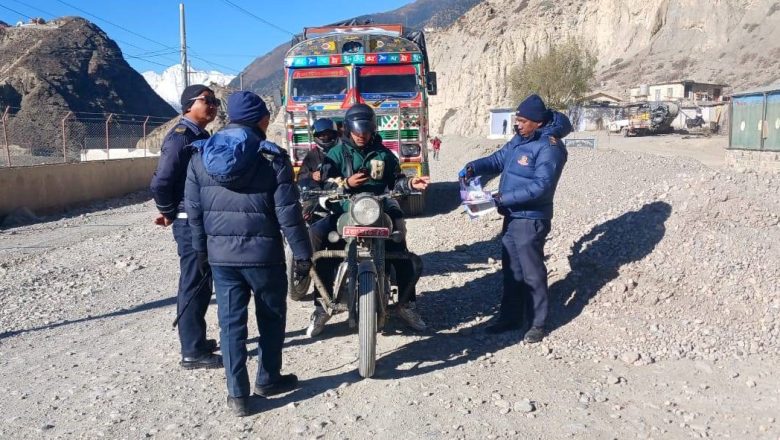 औँसी नुहाउन एकैदिन १० हजार तीर्थालु मुस्ताङ भित्रिए