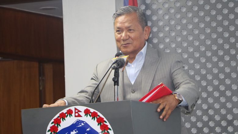 ‘फास्ट ट्र्याक’ बाट विद्यालय शिक्षा विधेयक ल्याउँछौँ : मन्त्री गुरुङ