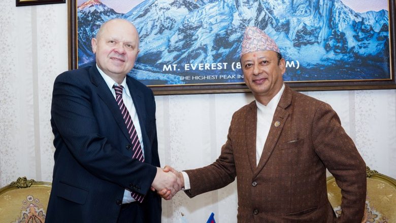 ऊर्जामन्त्री खड्कासँग नेपालका लागि रसियाका राजदूतको शिष्टाचार भेट
