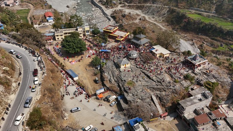 गलेश्वर मन्दिरको भेटीबाट सौन्दर्यकरण योजनालाई सहयोग