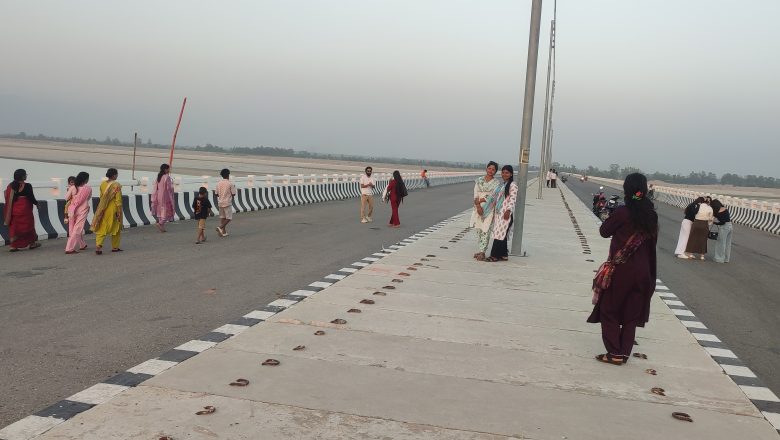 महाकाली चार लेन पुलसँगै बनेको सडक ‘भाइरल रोड’ले परिचित