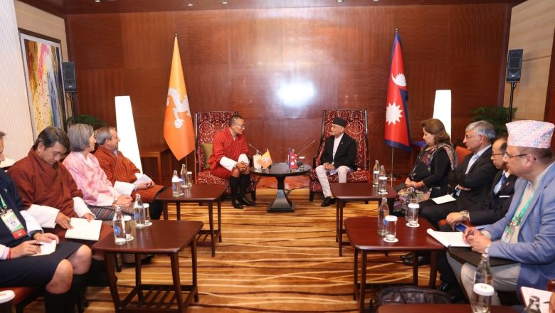 प्रधानमन्त्री ओली र भूटानी प्रधानमन्त्री तोब्गेबीच भेटवार्ता