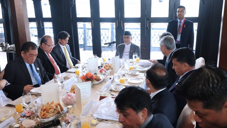 प्रधानमन्त्री ओलीसँग थाइल्याण्डका व्यावसायीहरूको भेटवार्ता