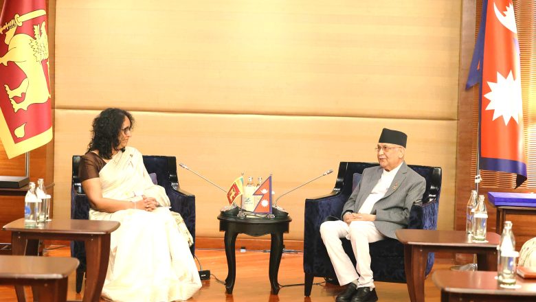 प्रधानमन्त्री ओली र श्रीलङ्काका प्रधानमन्त्री अमरासुरियाबीच भेटवार्ता