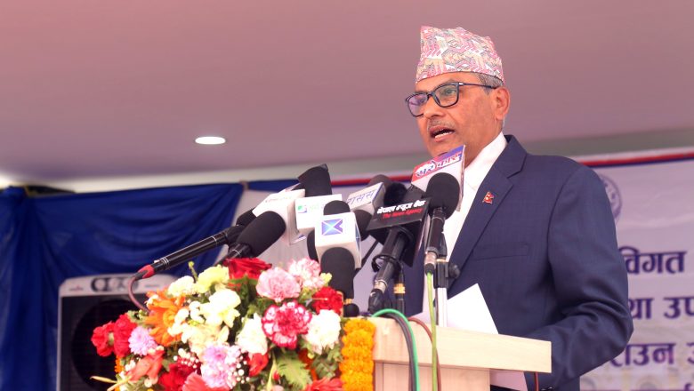 कोभिड र आपूर्ति सङ्कटबीच वित्तीय स्थायित्व जोगाउन सफल भएको गभर्नर अधिकारीको भनाइ