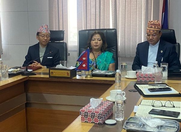 सगरमाथा संवादको अन्तिम तयारीमा छौँ : परराष्ट्रमन्त्री