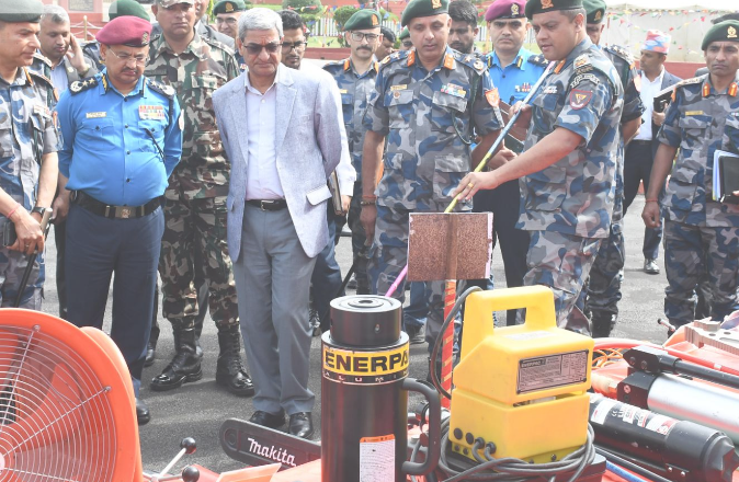 विपद् व्यवस्थापनका लागि चौबिसै घण्टा तयार रहन गृहमन्त्री लेखकको निर्देशन