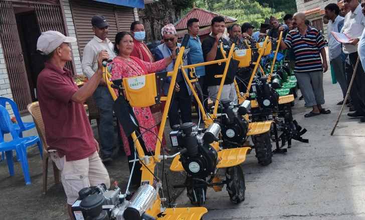 किसानलाई प्रविधिमैत्री बनाउन अनुदानमा हाते ट्र्याक्टर