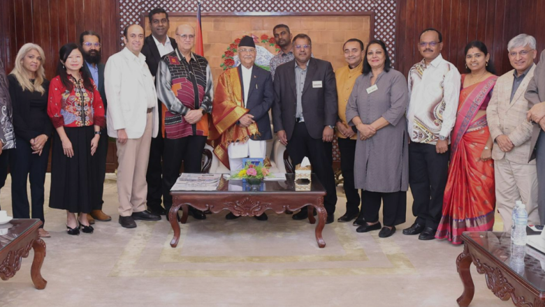 प्रधानमन्त्रीसँग नेपालमा लगानीको सम्भावना र अवसरबारे मलेसियाका व्यवसायीको छलफल