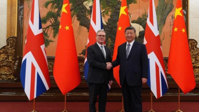 बेलायतका प्रधानमन्त्री किइर स्टार्मर  चिनियाँ रास्ट्रपति सी जिनपिङ संग भेटवार्ता ।।