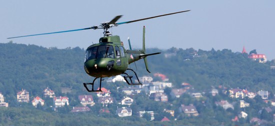 दुर्गमका मत पेटिका हेलिकप्टरबाट संकलन गरिदै ।।